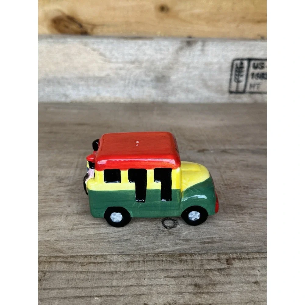Jamaican Salt OR Pepper Shaker‎ Jamaican Bus Ceramic Bus